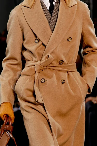 Look 2